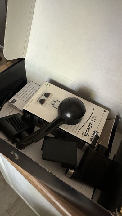 Продам кофемашину DeLonghi Dinamica Plus.