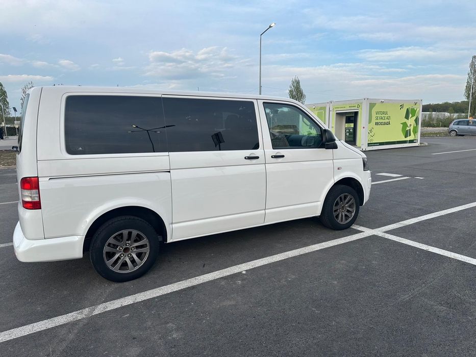 VOLKSWAGEN Transporter 2010 — imagine 5