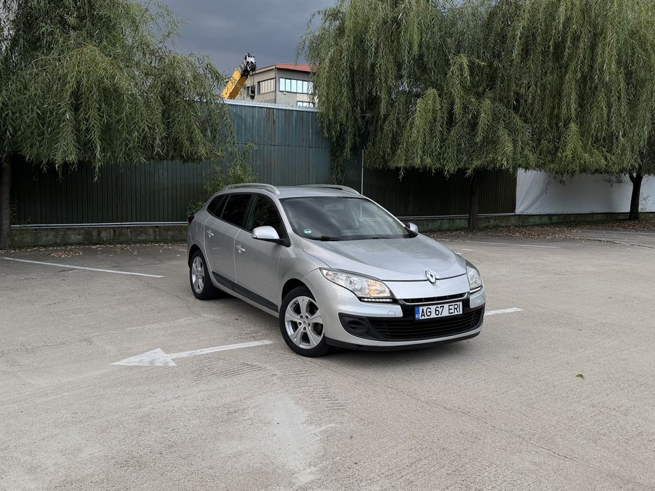 RENAULT Megane 2013 — imagine 3
