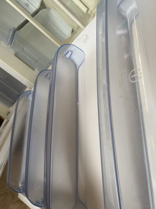 Frigider Indesit