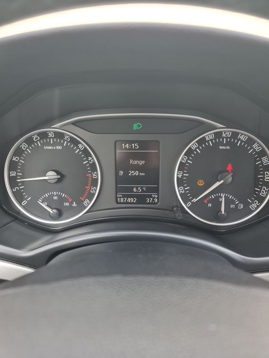 Skoda Octavia Elegance 1.6 TDI 105 CP – Xenon, Climatronic