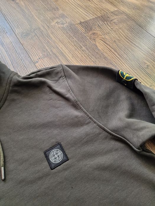 Страхотен мъжки суитчър размер 2XL 3XL 



Страх