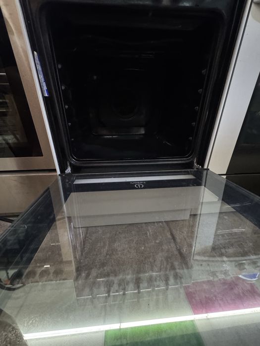 Готварска  печка керамични котлони gorenje четете обявата!
