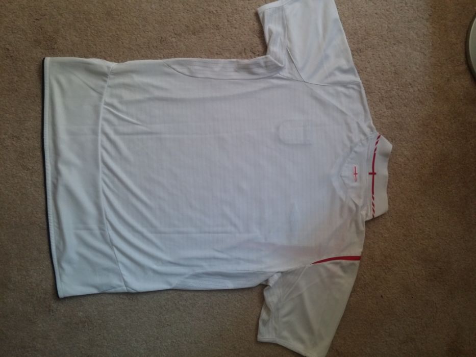 Оригинална тениска UMBRO ENGLAND