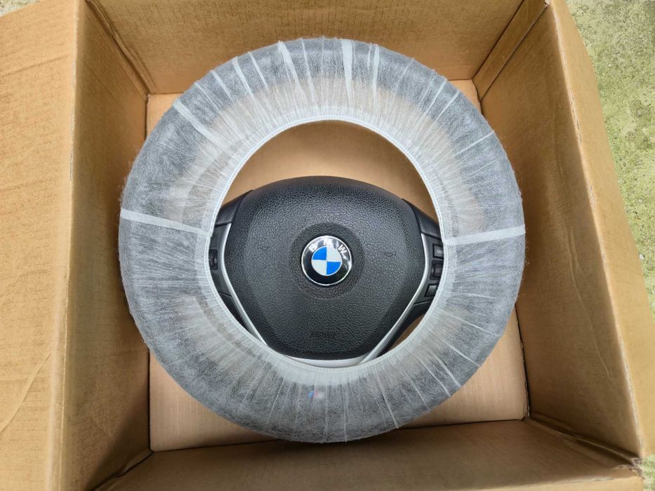 оригинален волан за bmw f30 като нов!