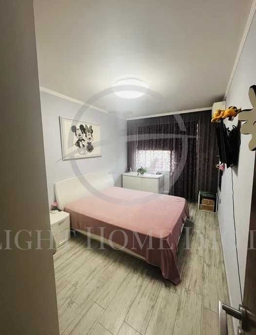 Продава се Тристаен апартамент в Пловдив, Кючук Париж - 90 кв.м за 2267 €/кв.м - Снимка #3