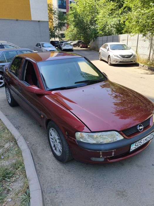 машина на ходу, срочно