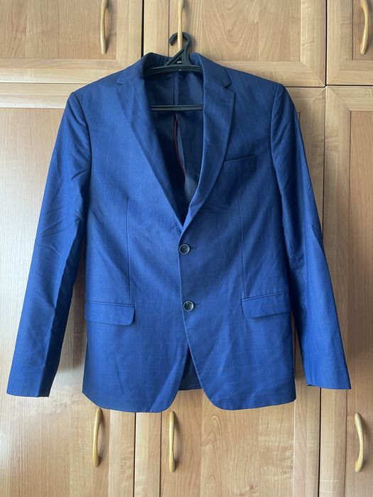Мужской синий пиджак