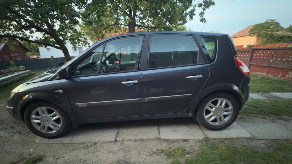 Renault scenic din 2006 ,motor 1,9 TDI