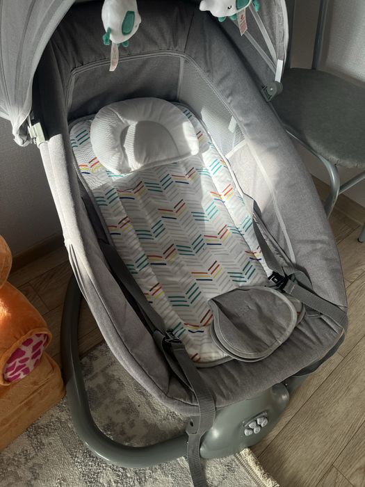 Продам шезлонг.