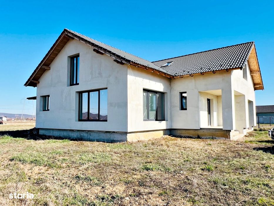 Casa unifamilială mare 5 cam, garaj, curte. Întabulată. Fughiu Oradea