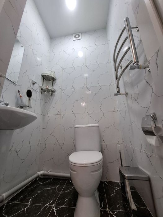 Navstroyka dom srocno sotiladi