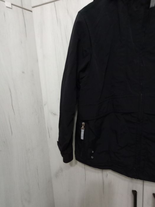 Продавам Яке размер 152