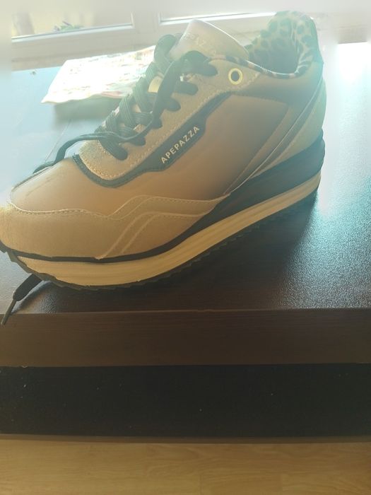 Дамски маратонки