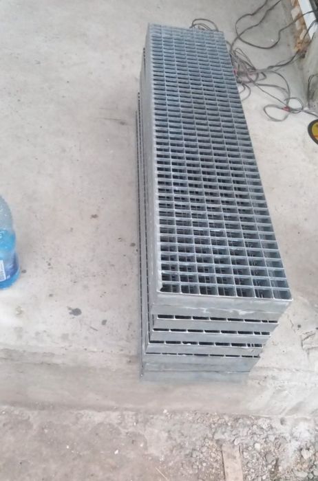 Trepte zincate galvanizate