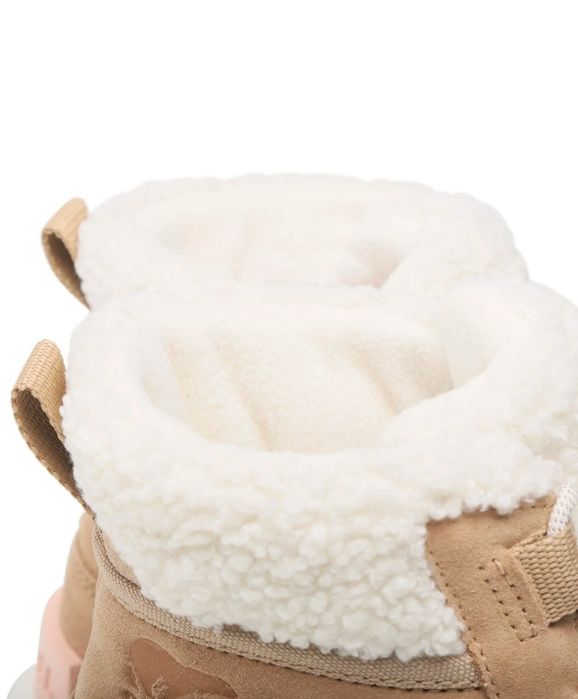 Am luat cu o mărime mai mare la sfatul medicului..sunt motanul încălța