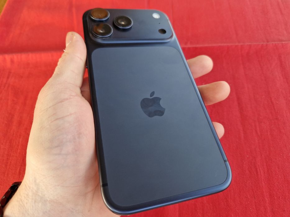 -Iphone 17Pro Max, ca Nou, 256Gb, 12Ram, Blue Titanium, ireprosabil, b