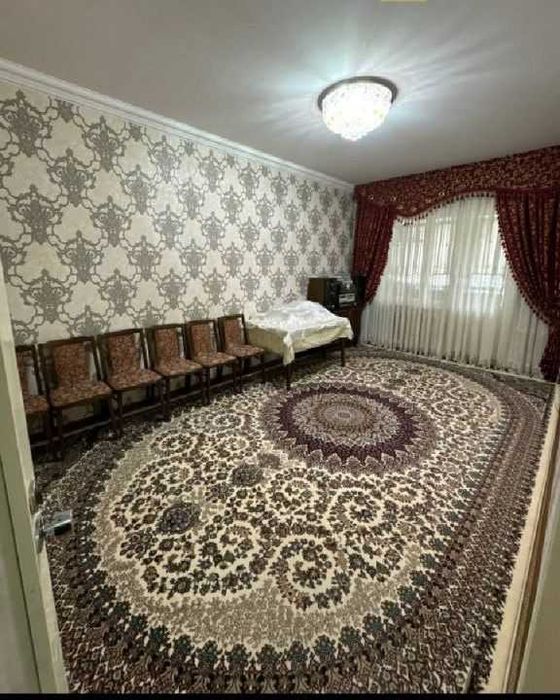 Tinchlik metro aloqada 4 xonali kvartira