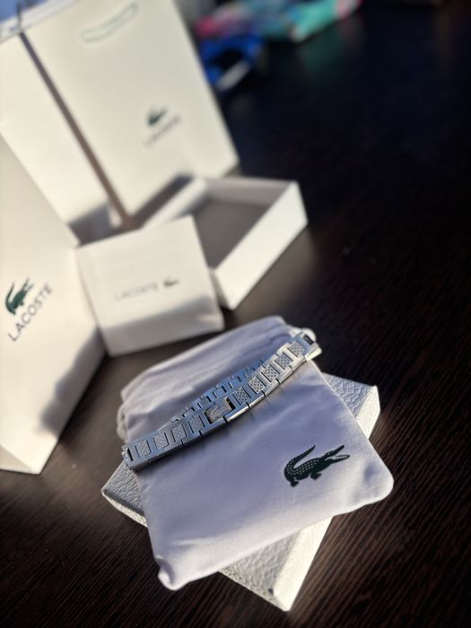 brățară lacoste