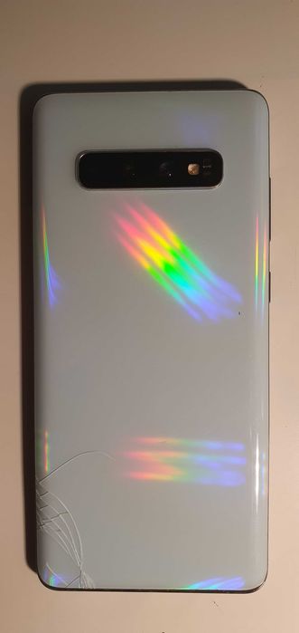 Samsung Galaxy S10+ (model SM-G975F/DS), functional, ecran spart, pentru piese