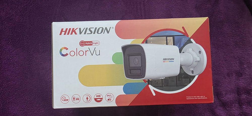 NVR Hikvision  3 tb hdd poe комуникатор + 2 камери.