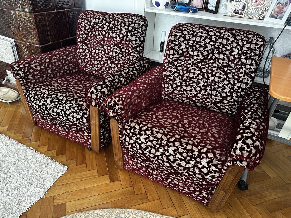 Set canapea extensibila si doua fotolii