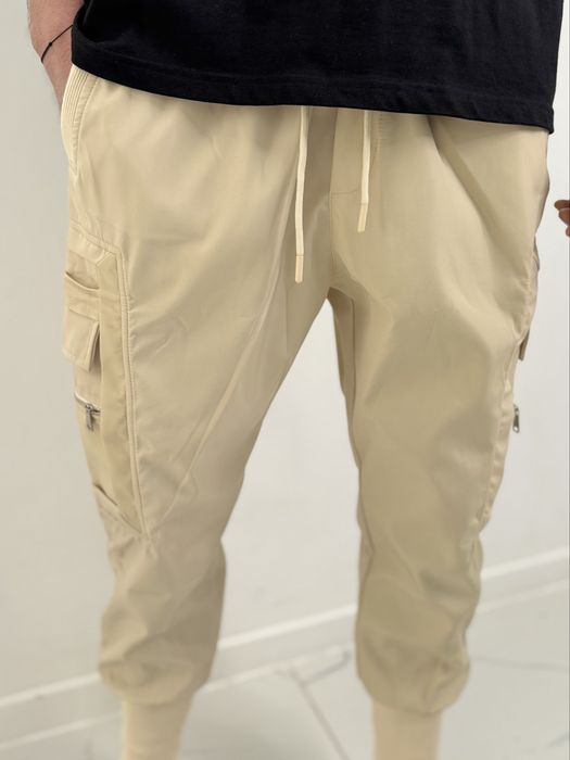 Pantaloni Model VAGABOND