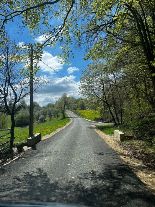 Vând casă cu teren intravilan