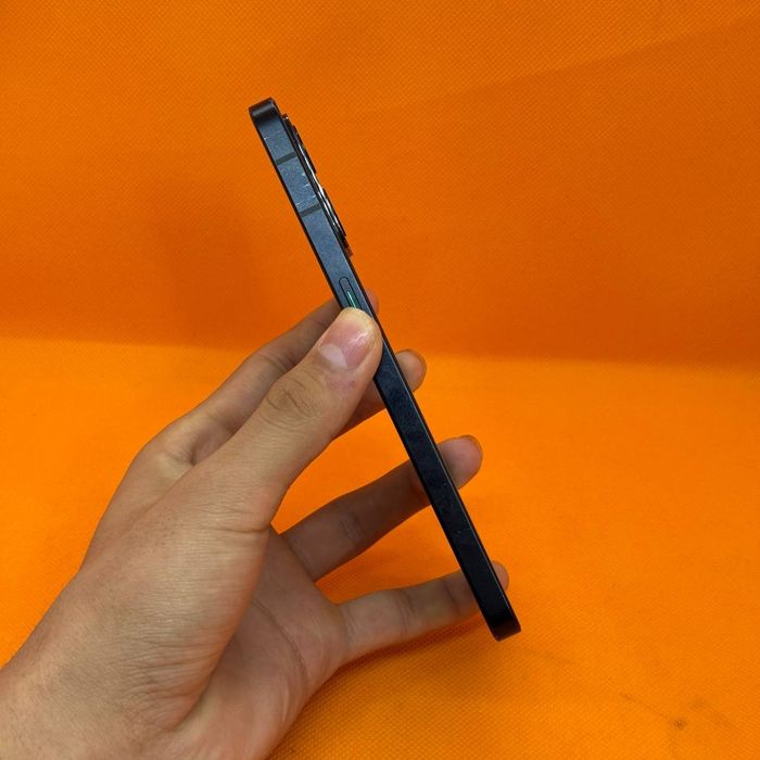 Oppo reno 7 sotiladi dastavka bor