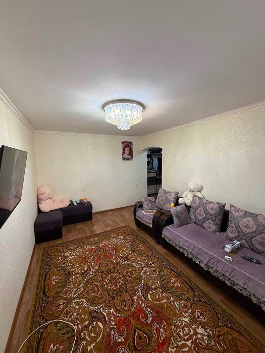 Продам 2-ком. квартиру в 20 мкрн.