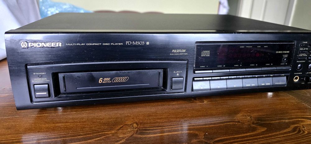 Продавам cd changer Pioneer pd-m 503