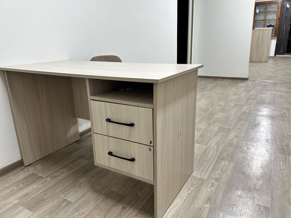 2 парты и 10 стульев