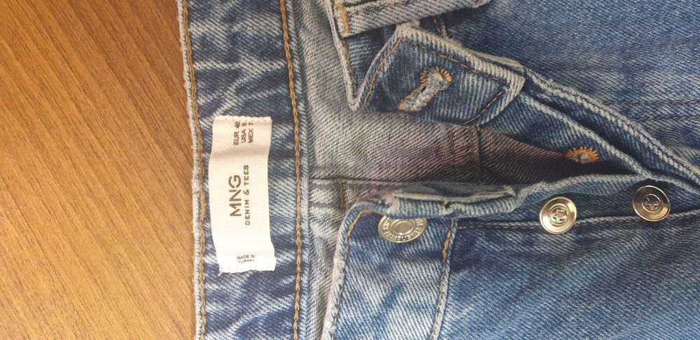 Blugi grosi Mango 40