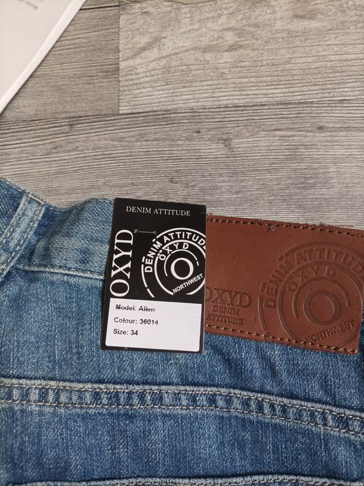 Нови сини  мъжки дънки