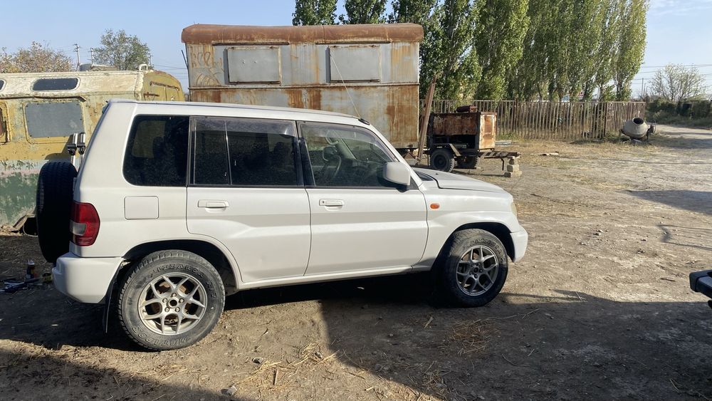 Авторазбор Mitsubishi Pajero Io