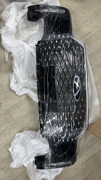 Решетка радиатора Чери Тигго