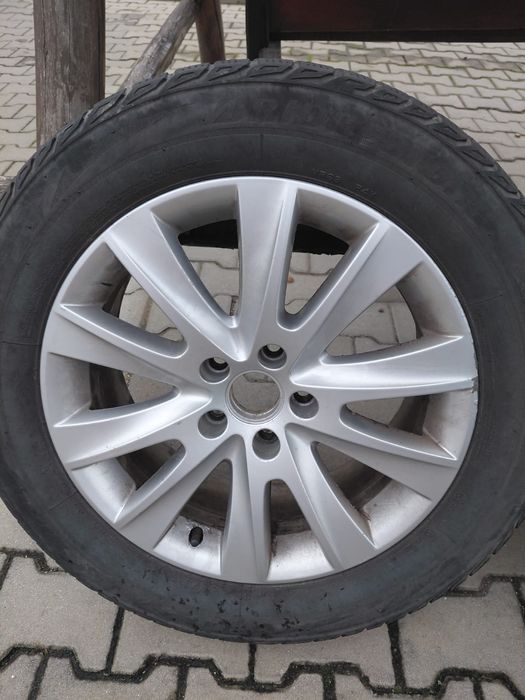 Anvelope diferite dimensiuni mai multe detalii in descriere