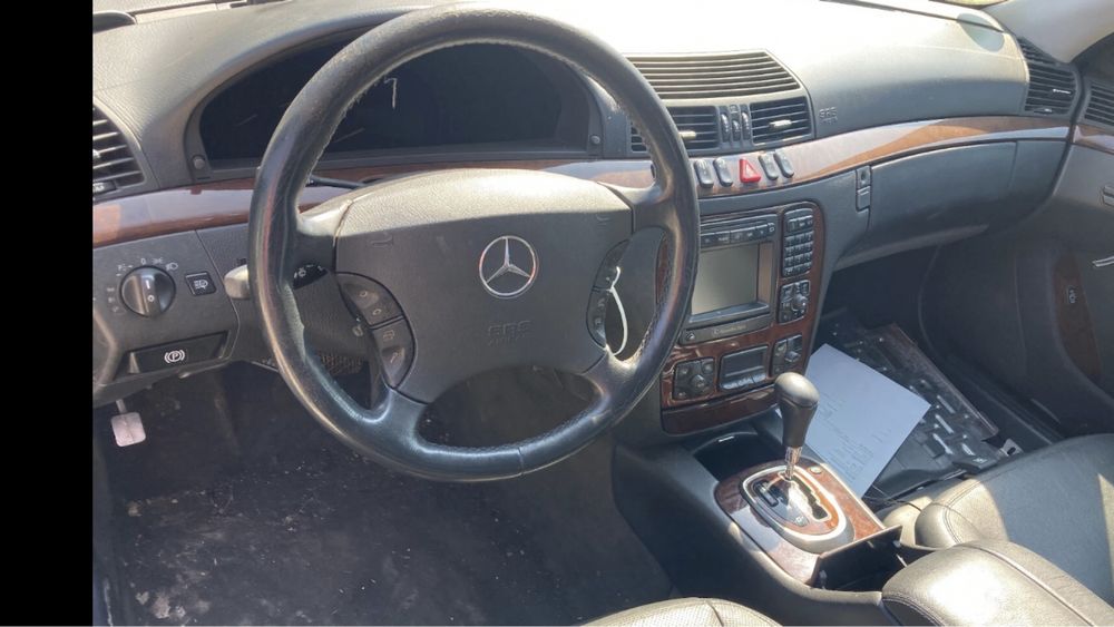 Продава се само на части Мерцедес S320 i