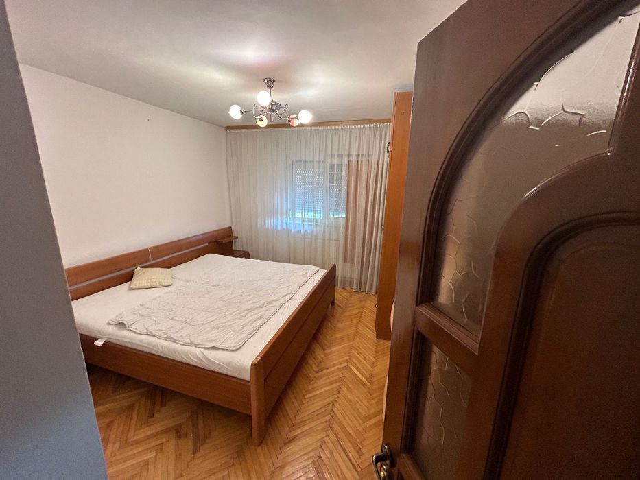 Apartament de închiriat 3 camere