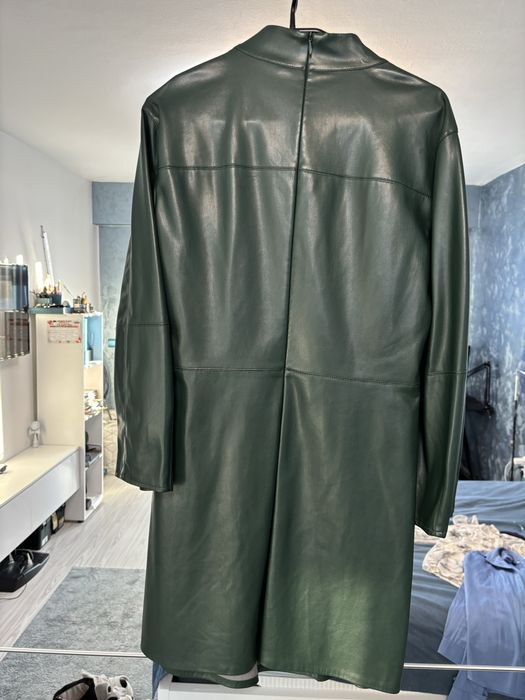 Рокля Зара в зелена кожа