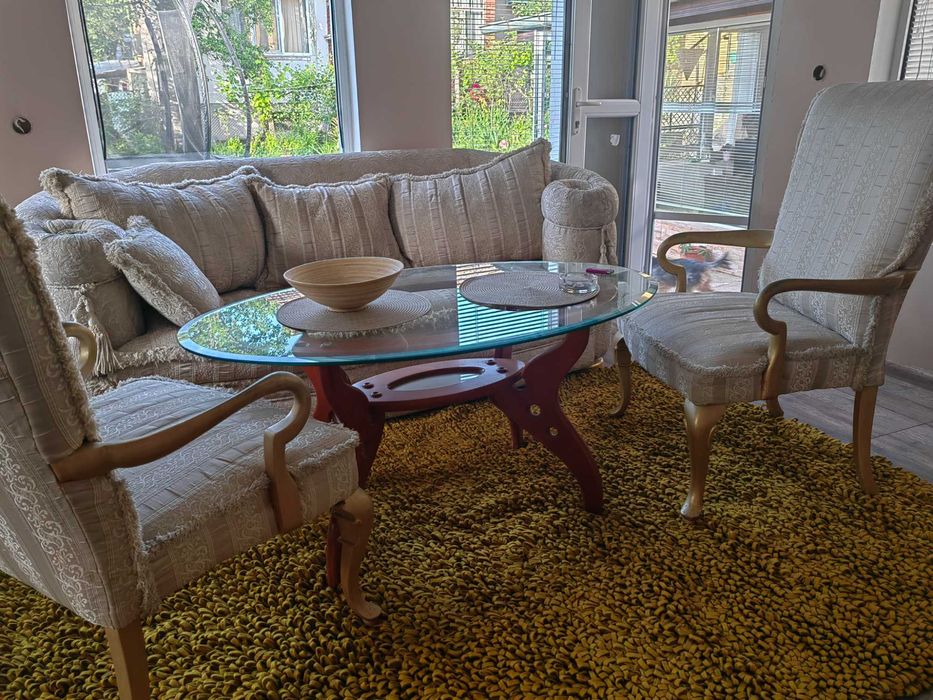 Холна гарнитура продаваме