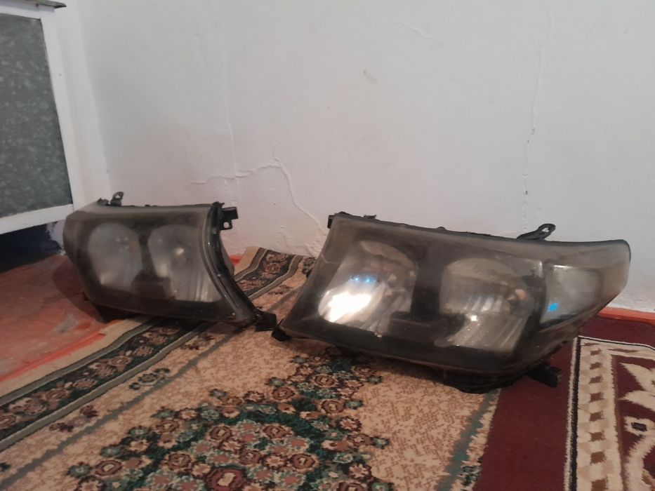 Фары Land cryiser200 б/у