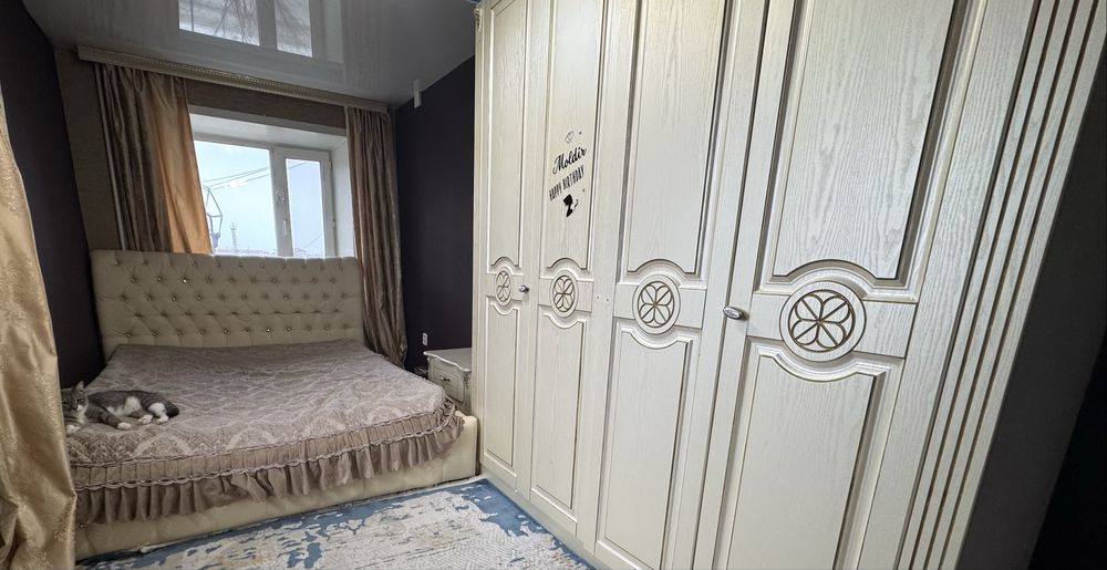 Спальный гарнитур