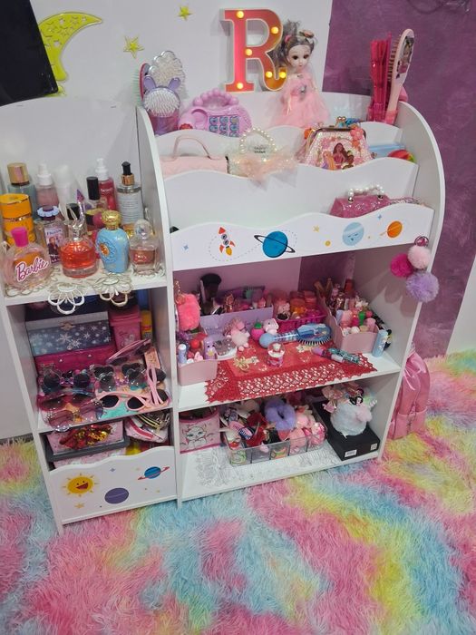 Pat fetite trasura si dulap