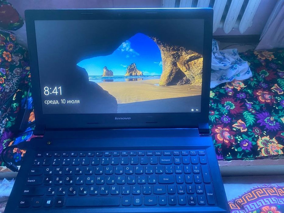 Lenova  core i3 winods 10 pro