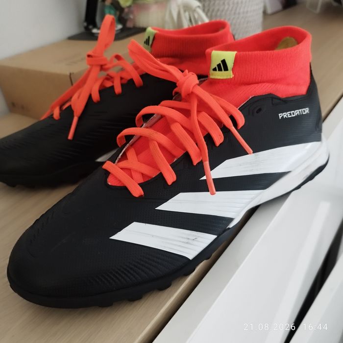 Сороконожки Adidas 39р. б/у