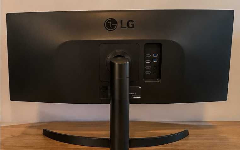 Монитор LG 34" Curved UltraWide QHD 3440x1440 IPS 160Hz USB-C HUB 34WP75C-B