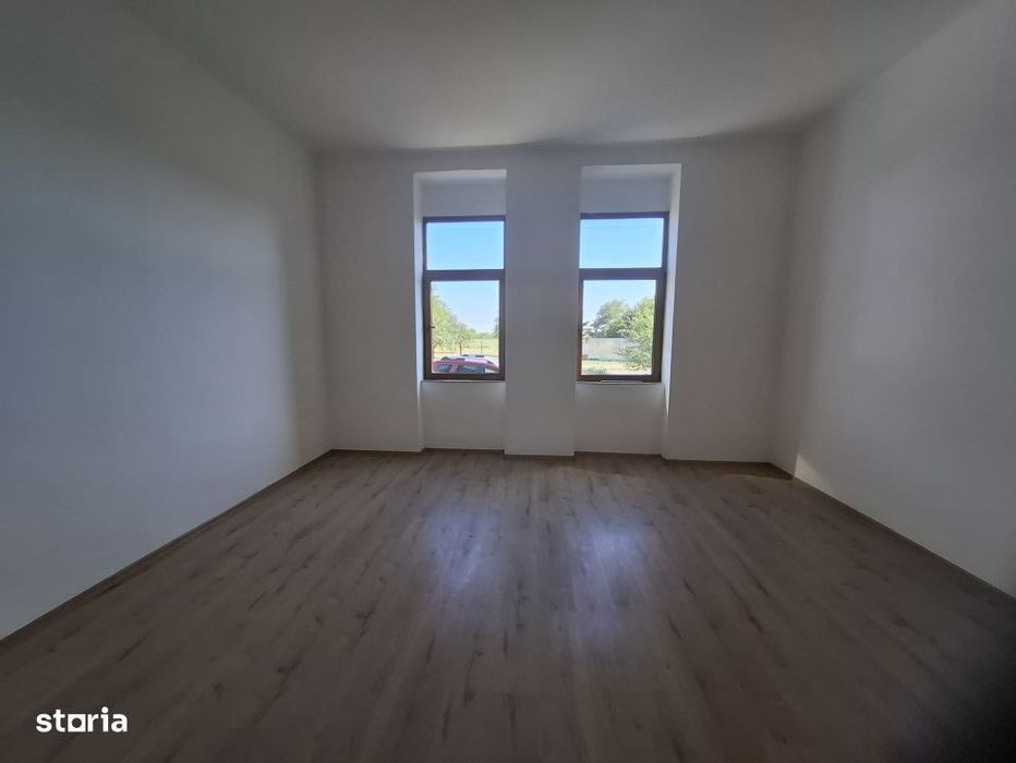 COMISION 0 !!! - Gelu – Casa 6 Camere – Proiect 2 Familii – Tere
