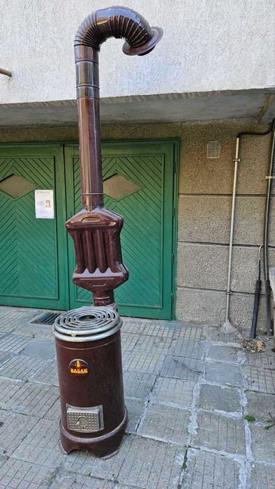 Отоплителна печка на твърдо гориво Basak, в комплект с кюнец