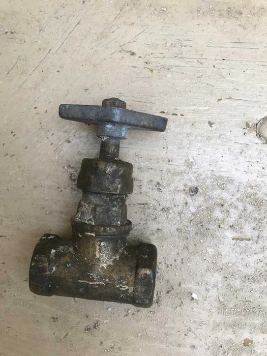 Вентиль Д 80 мм. новый в солидоле